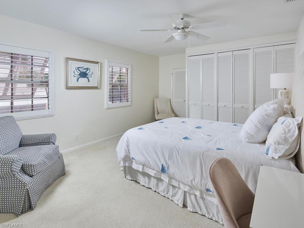 HOLLY GREENS VILLA - Residential