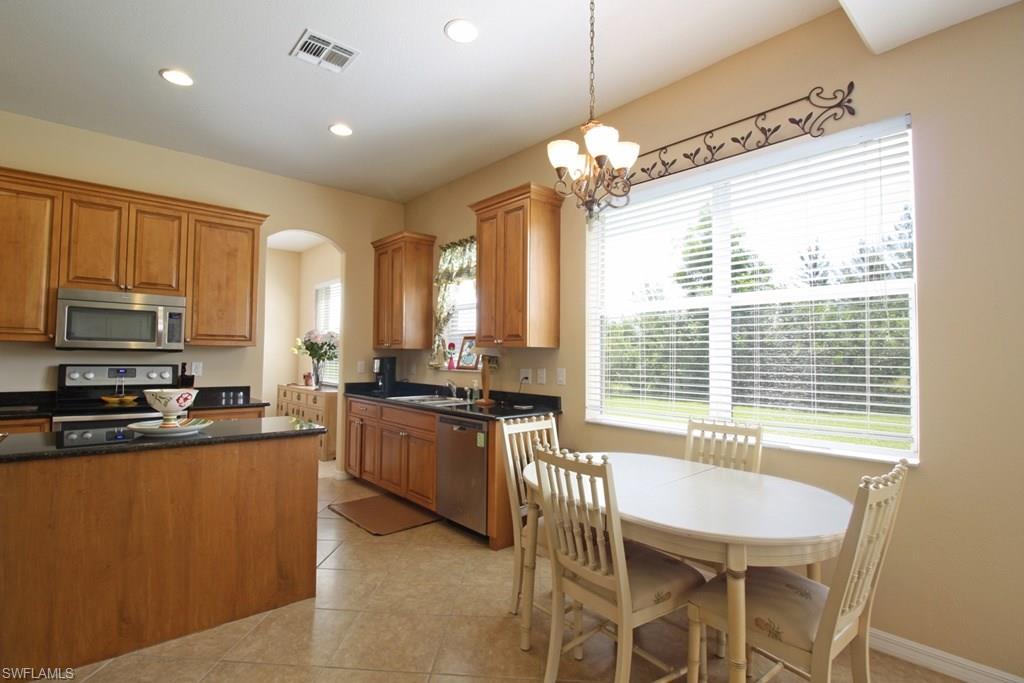 CORAL LAKES - Residential