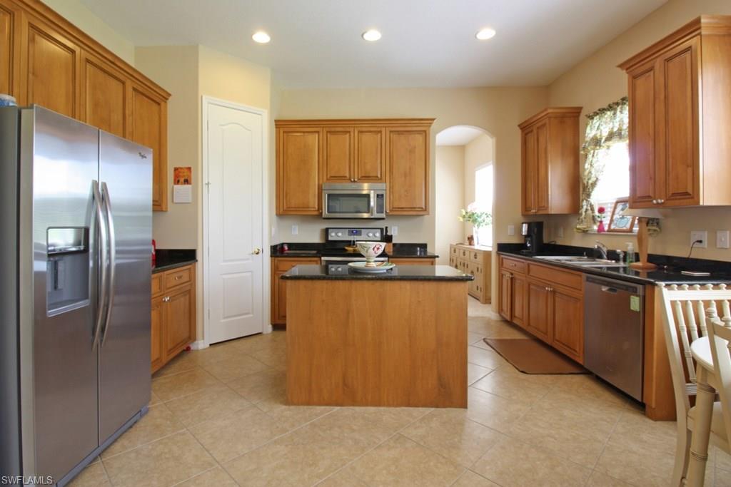 CORAL LAKES - Residential