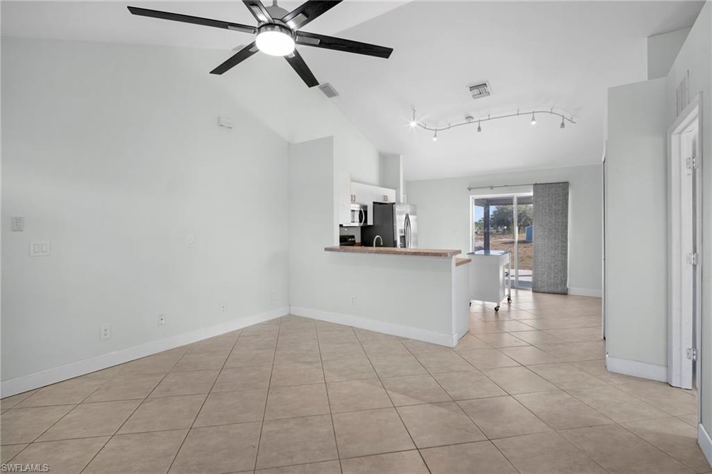 GOLDEN GATE PROF BLDG - Residential Lease