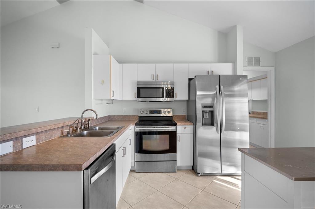 GOLDEN GATE PROF BLDG - Residential Lease