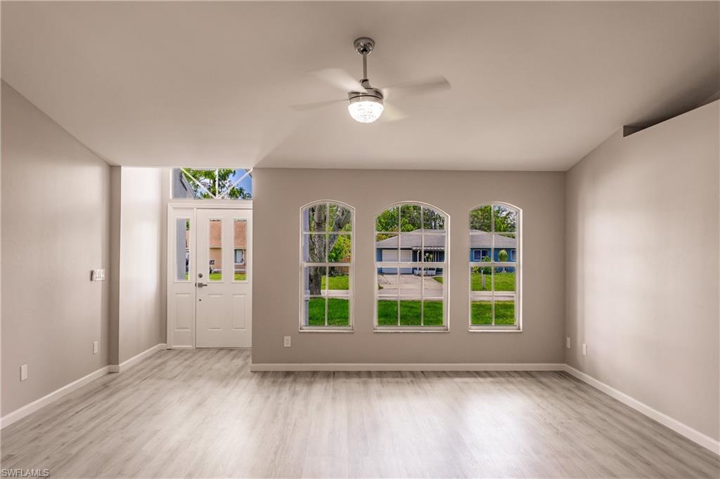 SAN CARLOS PARK - Residential