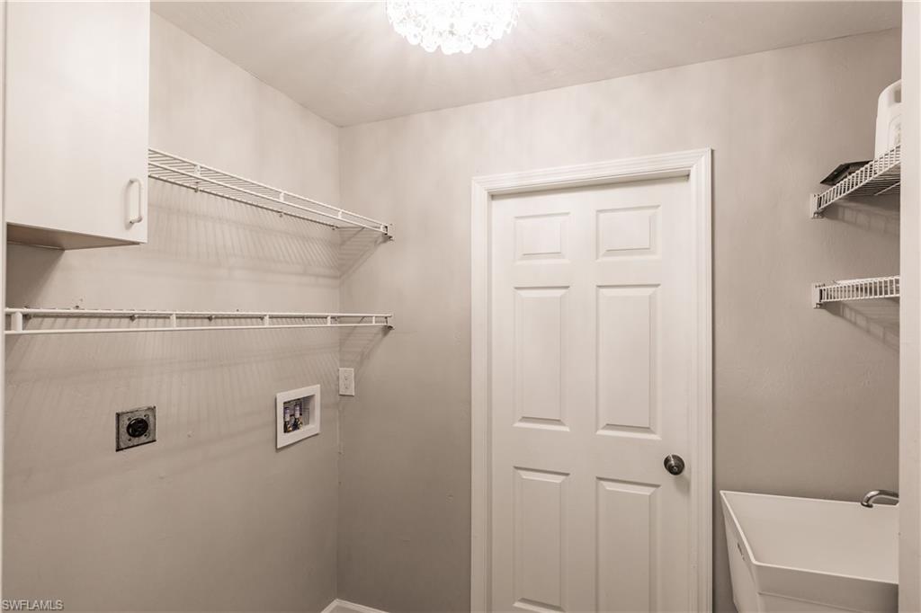 SAN CARLOS PARK - Residential