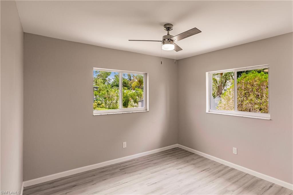 SAN CARLOS PARK - Residential