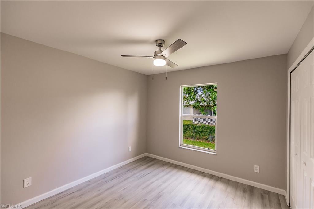 SAN CARLOS PARK - Residential