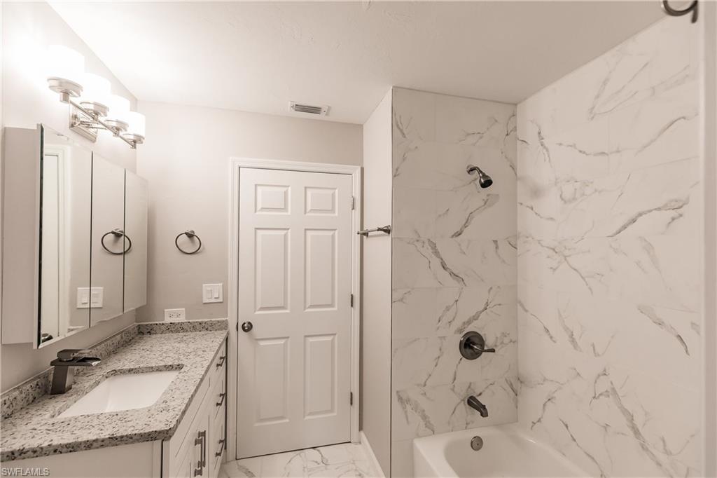 SAN CARLOS PARK - Residential