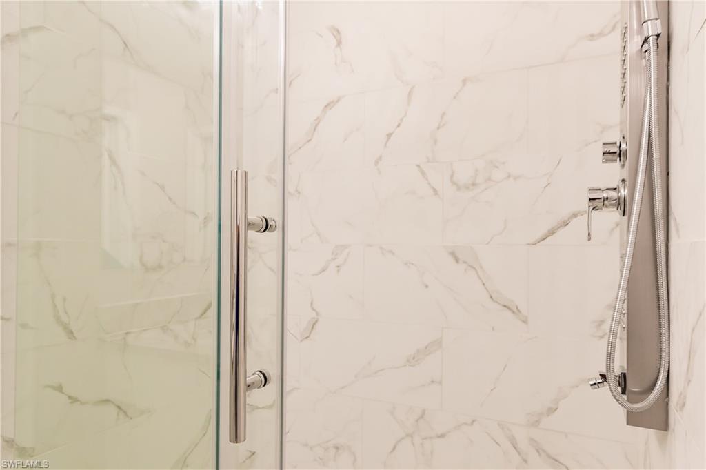 SAN CARLOS PARK - Residential