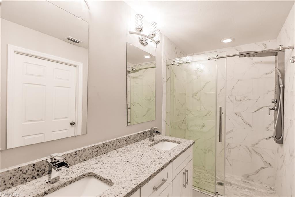 SAN CARLOS PARK - Residential