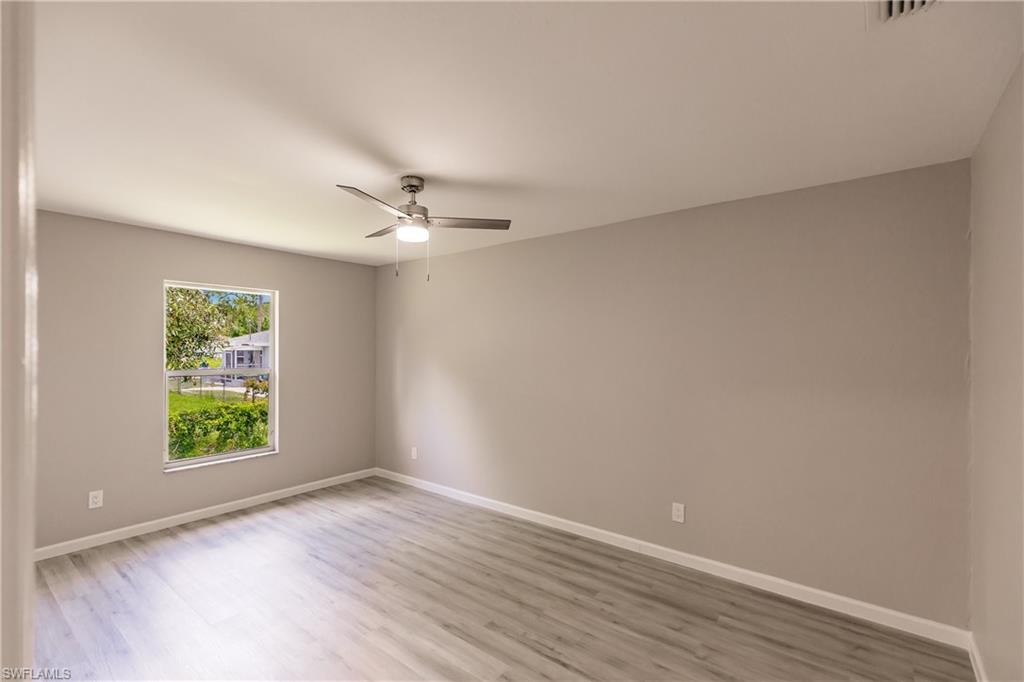 SAN CARLOS PARK - Residential