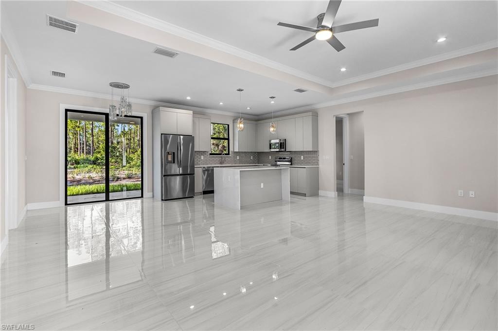 GOLDEN GATE ESTATES - Residential