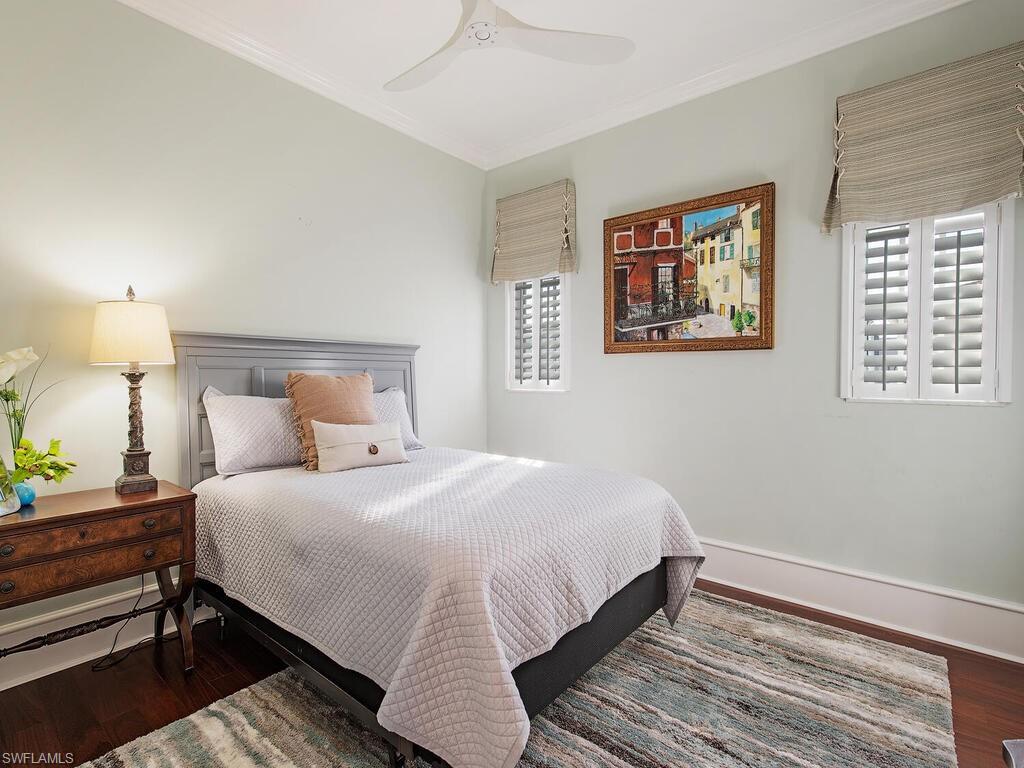 VENETIAN VILLAS - Residential