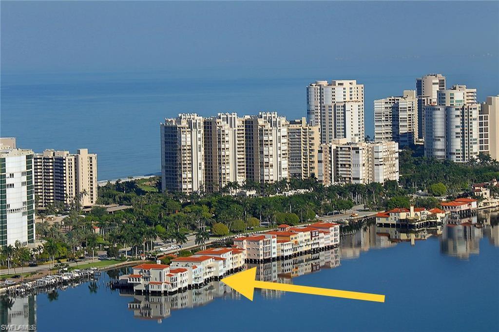 VENETIAN VILLAS - Residential