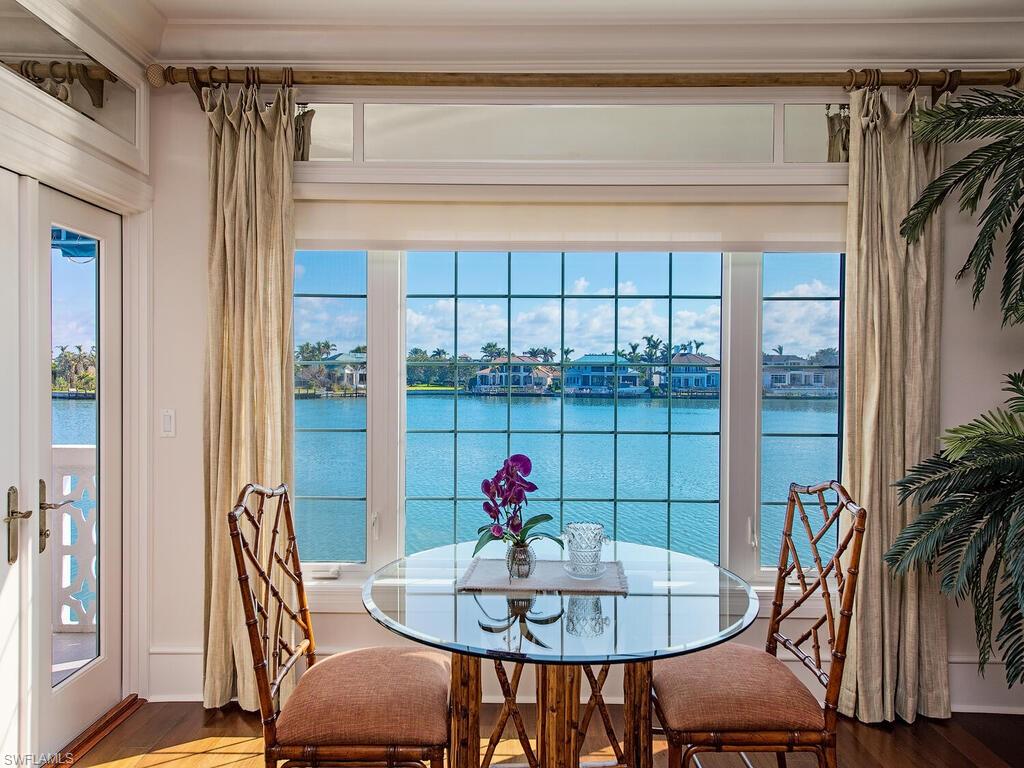 VENETIAN VILLAS - Residential