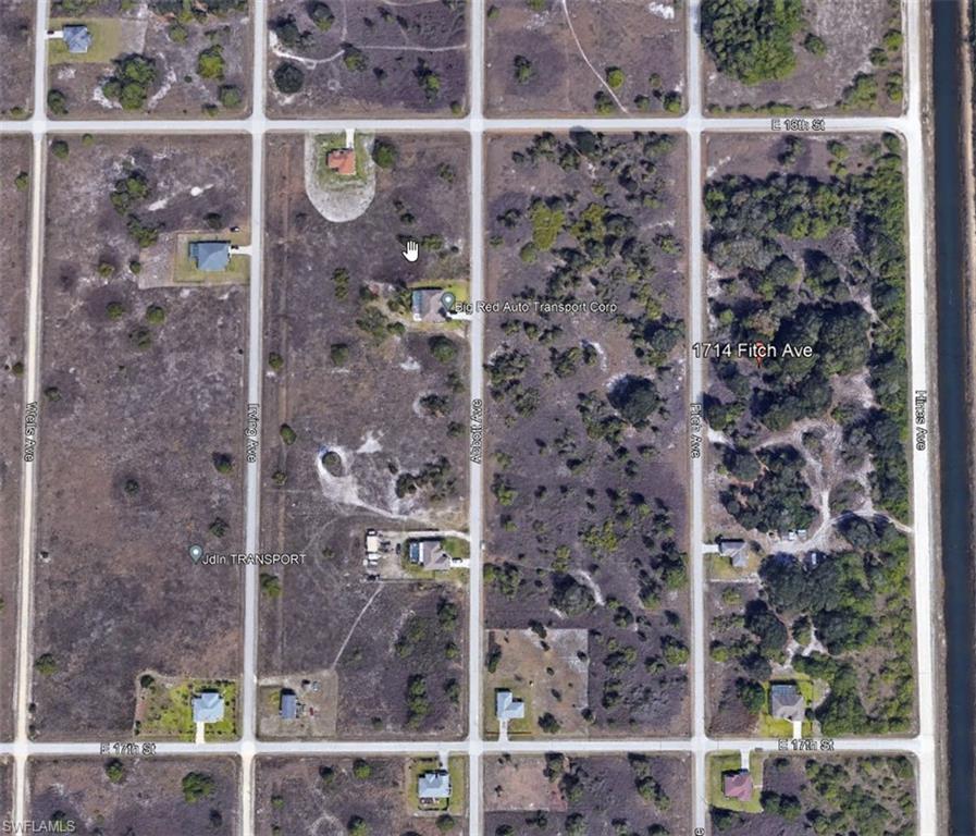 ISLAND OF HAPPINESS - Land