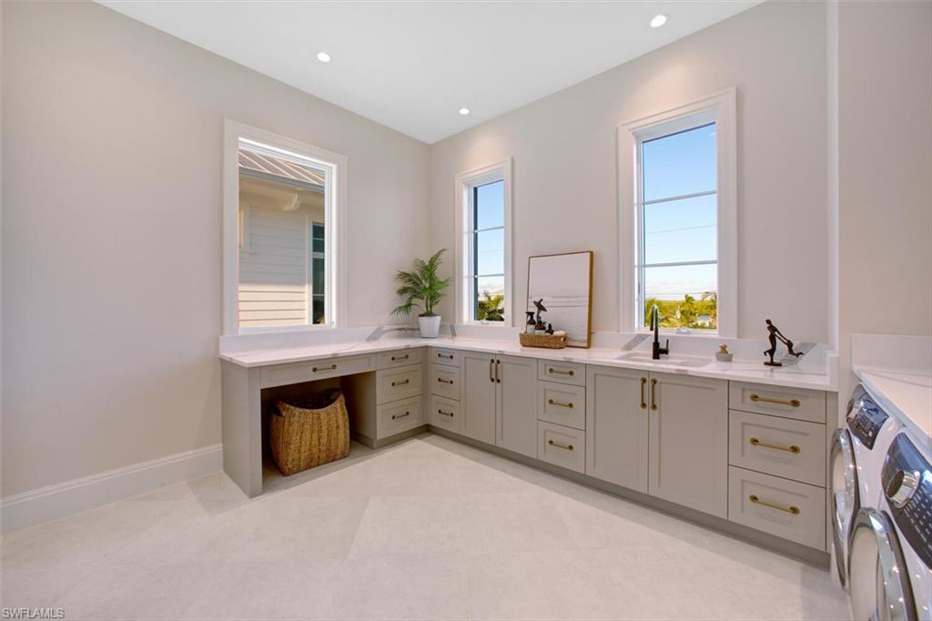 BONITA BEACH - Residential