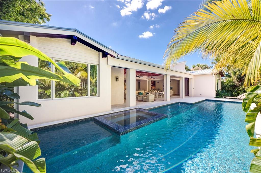 OLDE NAPLES - Residential