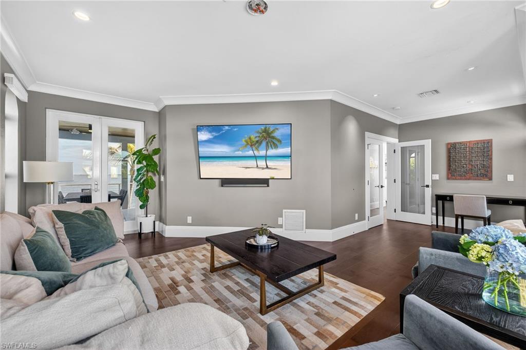 SANIBEL ISLES - Residential