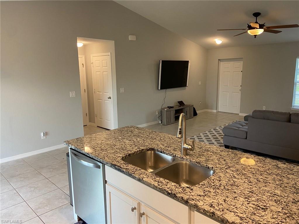 CAPE CORAL - Residential Lease