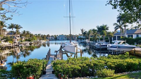 442 18th AVE S NAPLES FL 34102