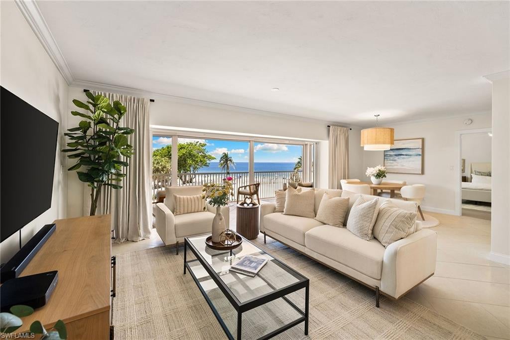 3401 Gulf Shore BLVD N 205