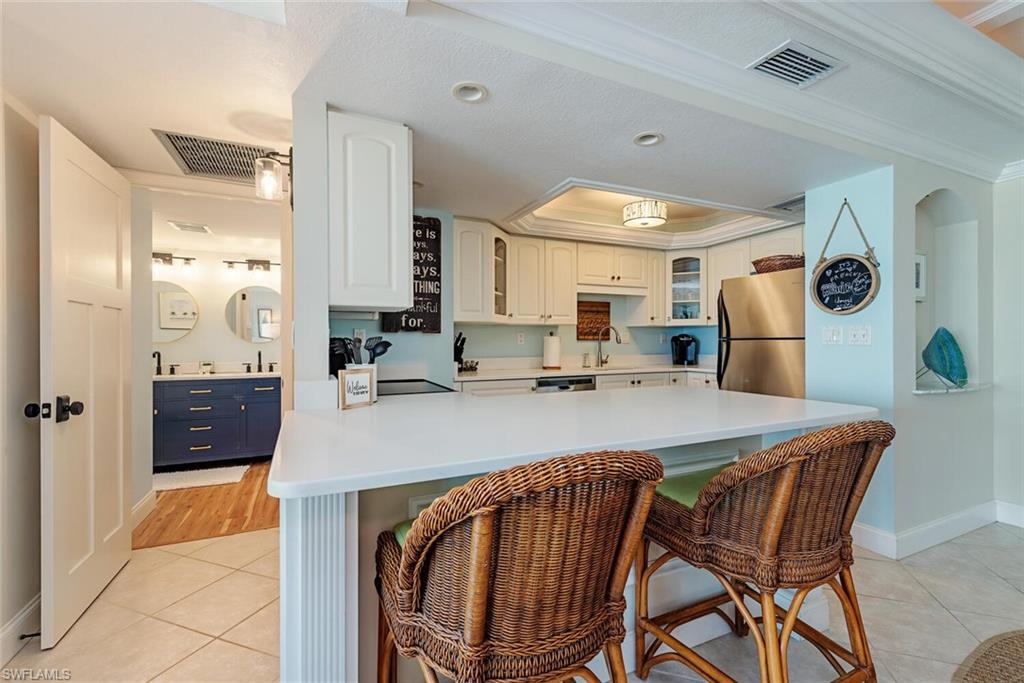 3443 GULF SHORE BLVD N 214