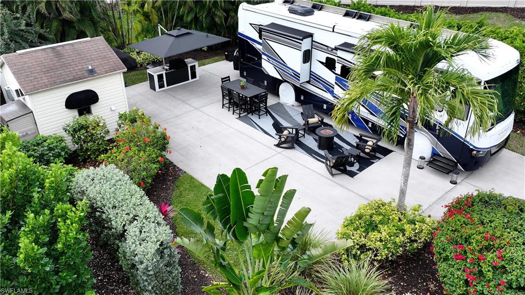 PELICAN LAKE RV RESORT - Land