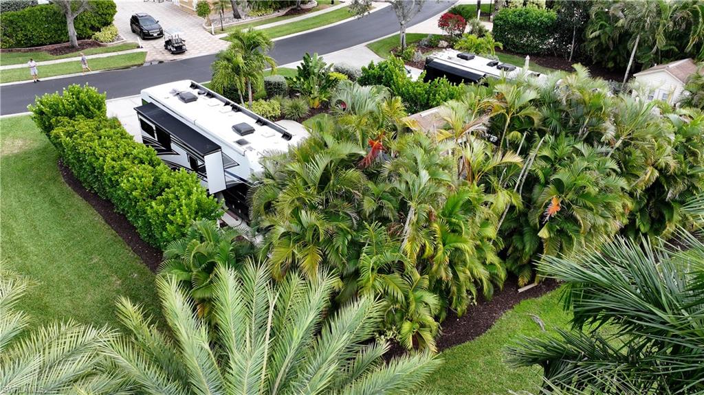 PELICAN LAKE RV RESORT - Land