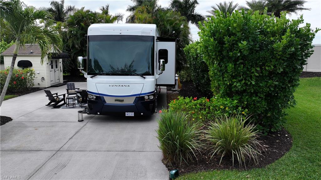 PELICAN LAKE RV RESORT - Land