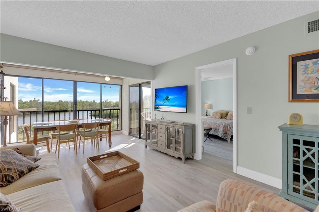 BAY VILLAGE CONDO - Residential Lease