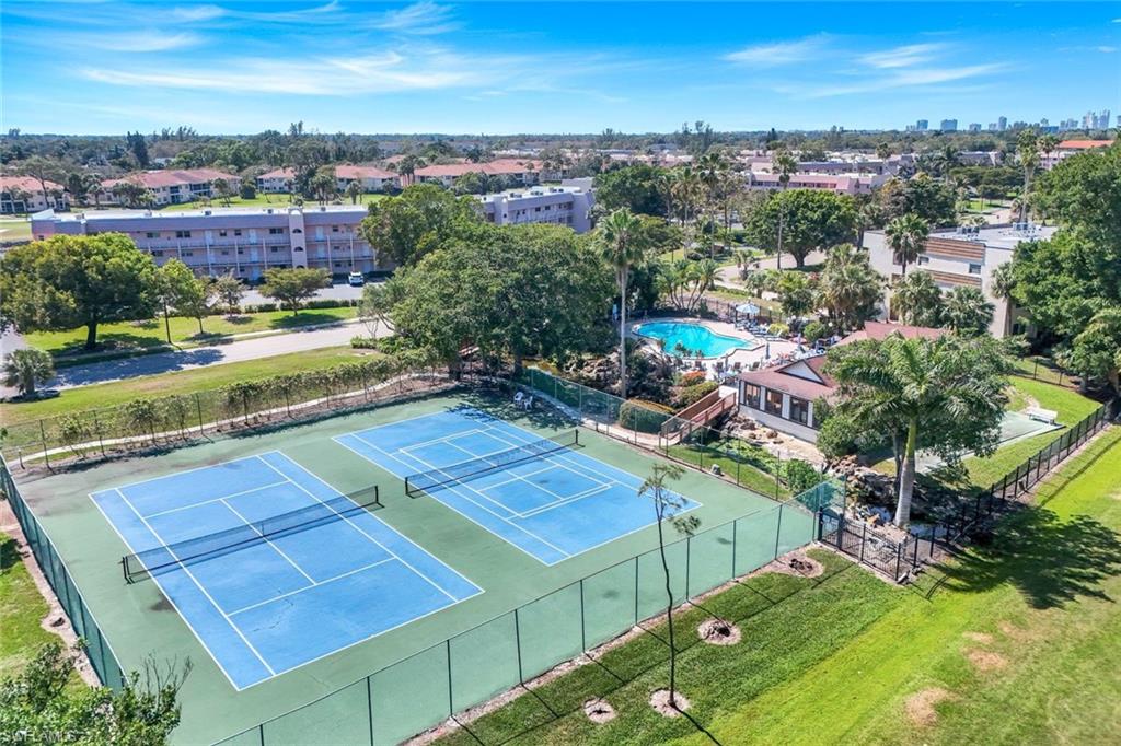 FOREST LAKES GOLF AND TENNIS CLUB - Residential