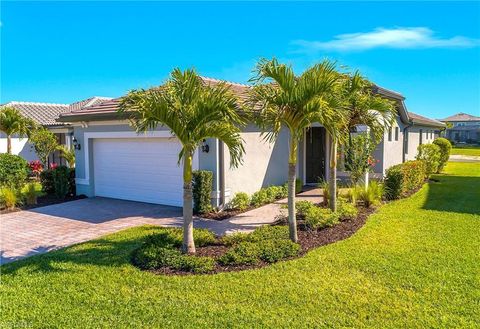 20083 Kingmont DR ESTERO FL 33928