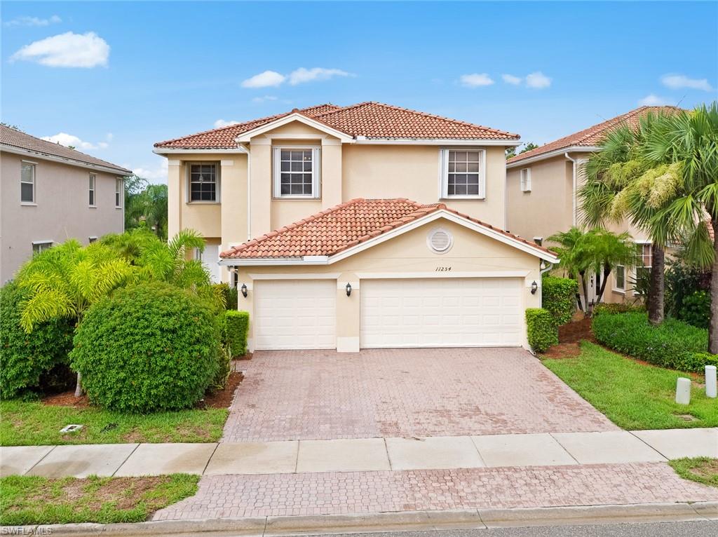 BOTANICA LAKES - Residential