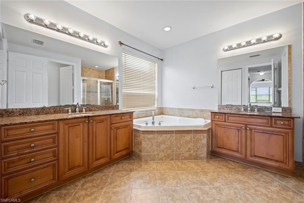 BOTANICA LAKES - Residential