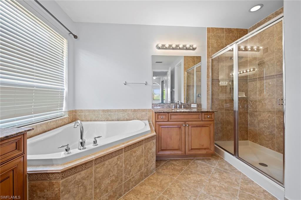 BOTANICA LAKES - Residential