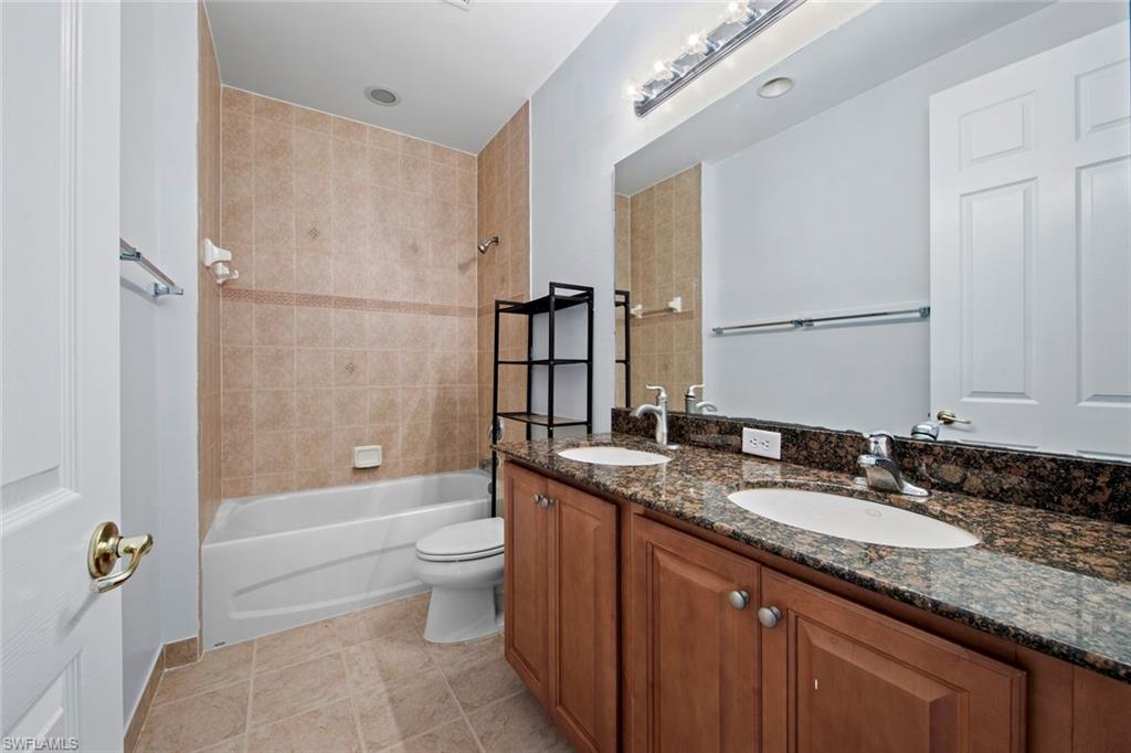 BOTANICA LAKES - Residential