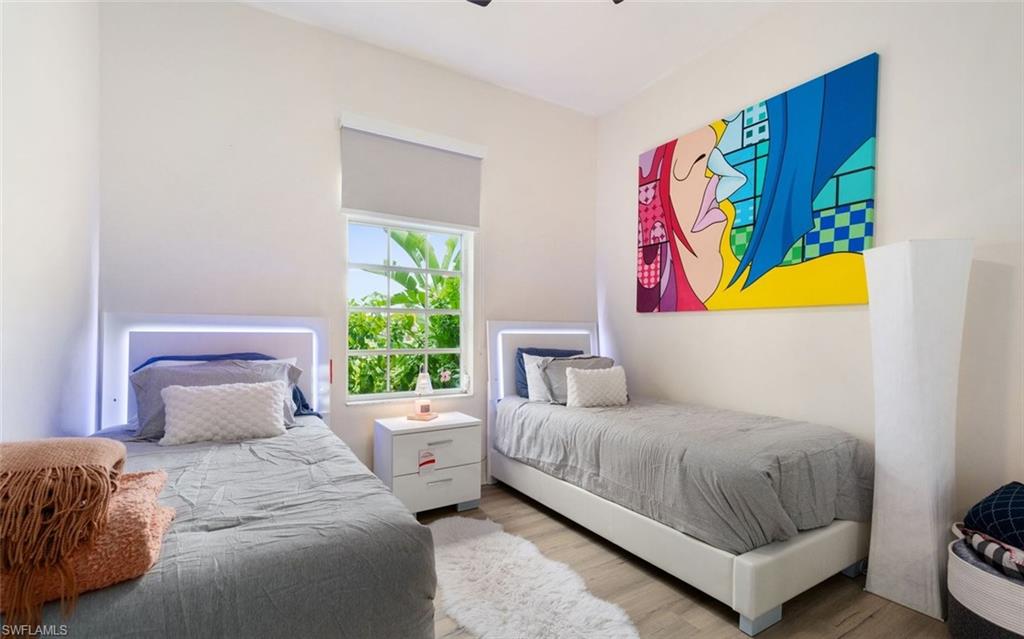 PINE SHADOWS AIR PARK - Residential