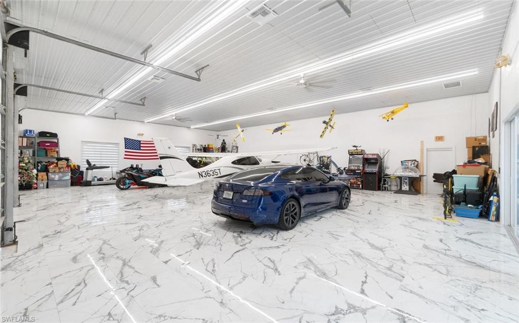 PINE SHADOWS AIR PARK - Residential