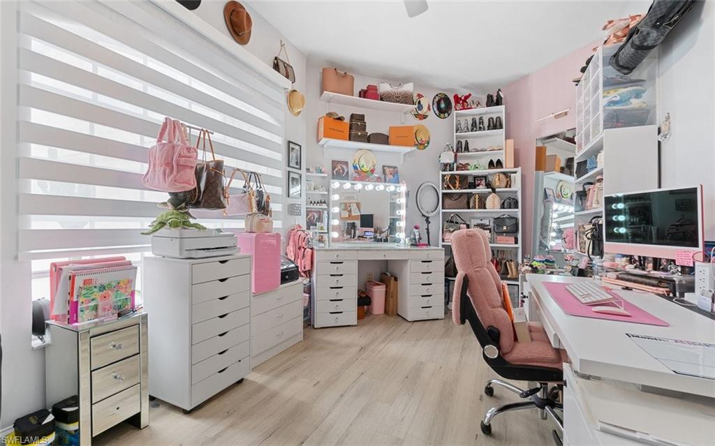 PINE SHADOWS AIR PARK - Residential