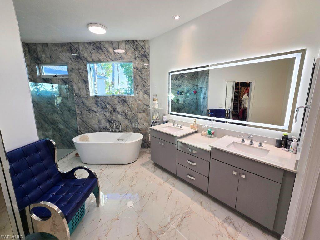 PINE SHADOWS AIR PARK - Residential