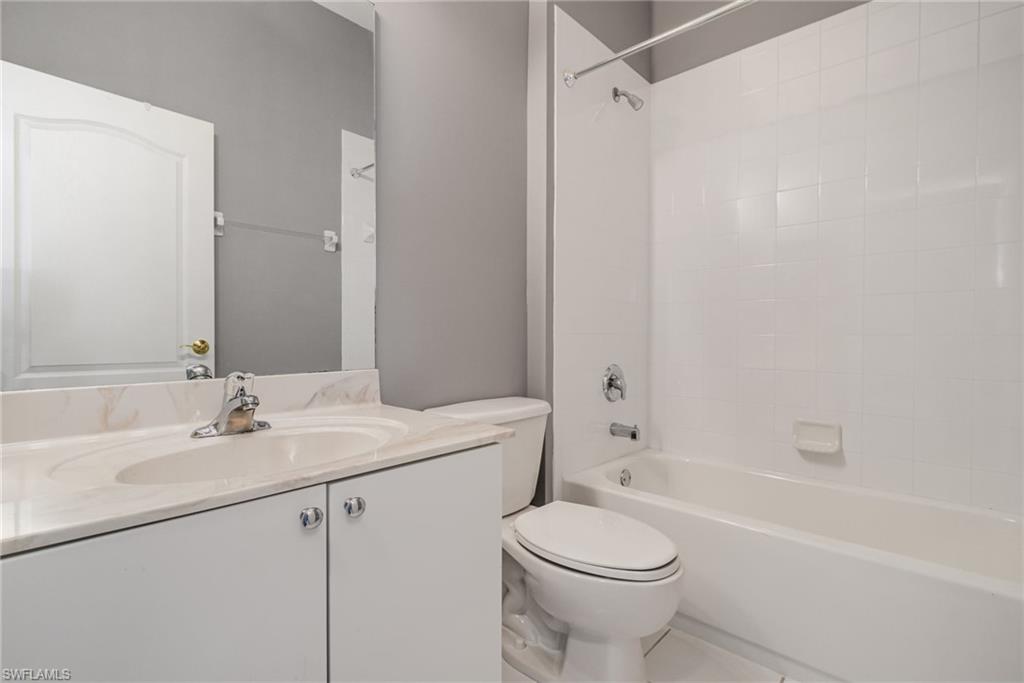 CORAL LAKES - Residential