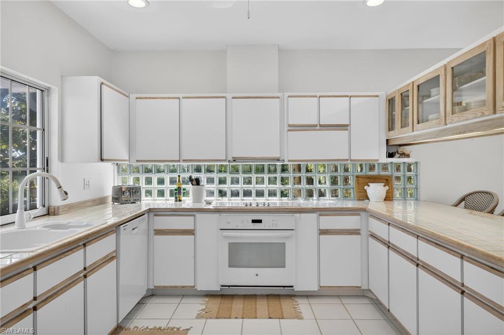 SEA OATS - Residential