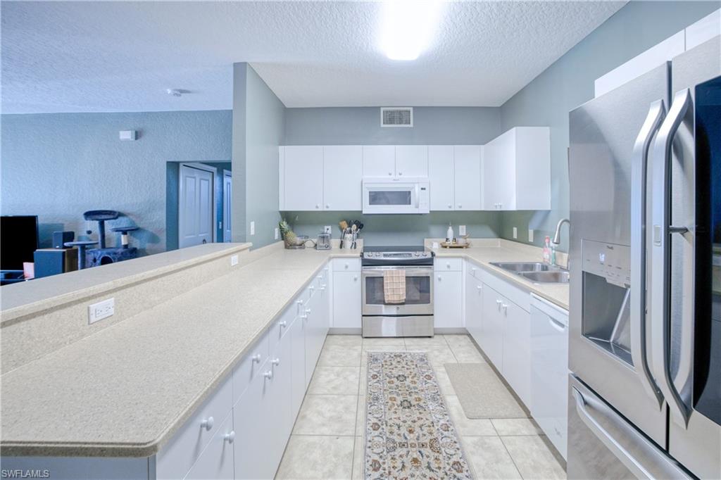 PINE KEY CONDOMINIUM RESORT - Residential Lease