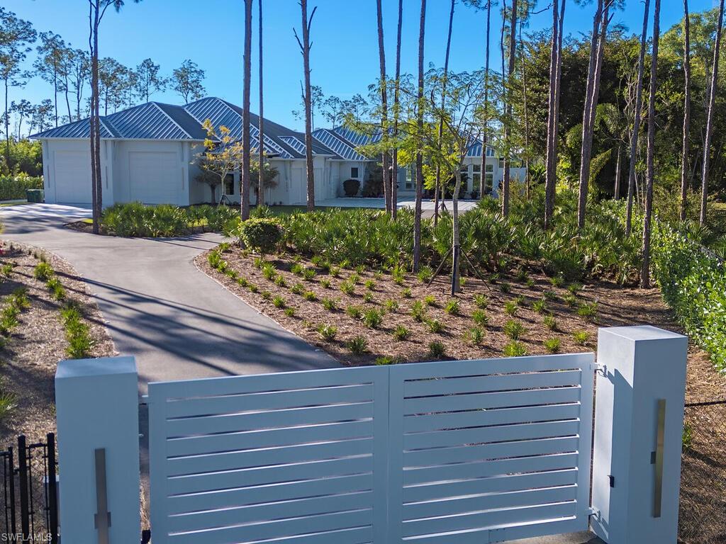 LIVINGSTON WOODS - Residential