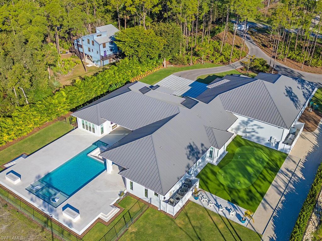 LIVINGSTON WOODS - Residential