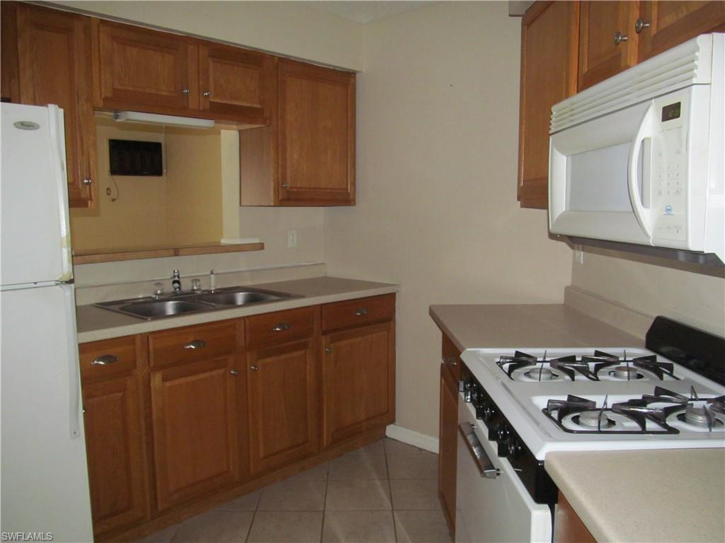 PARKWOOD - Residential Lease