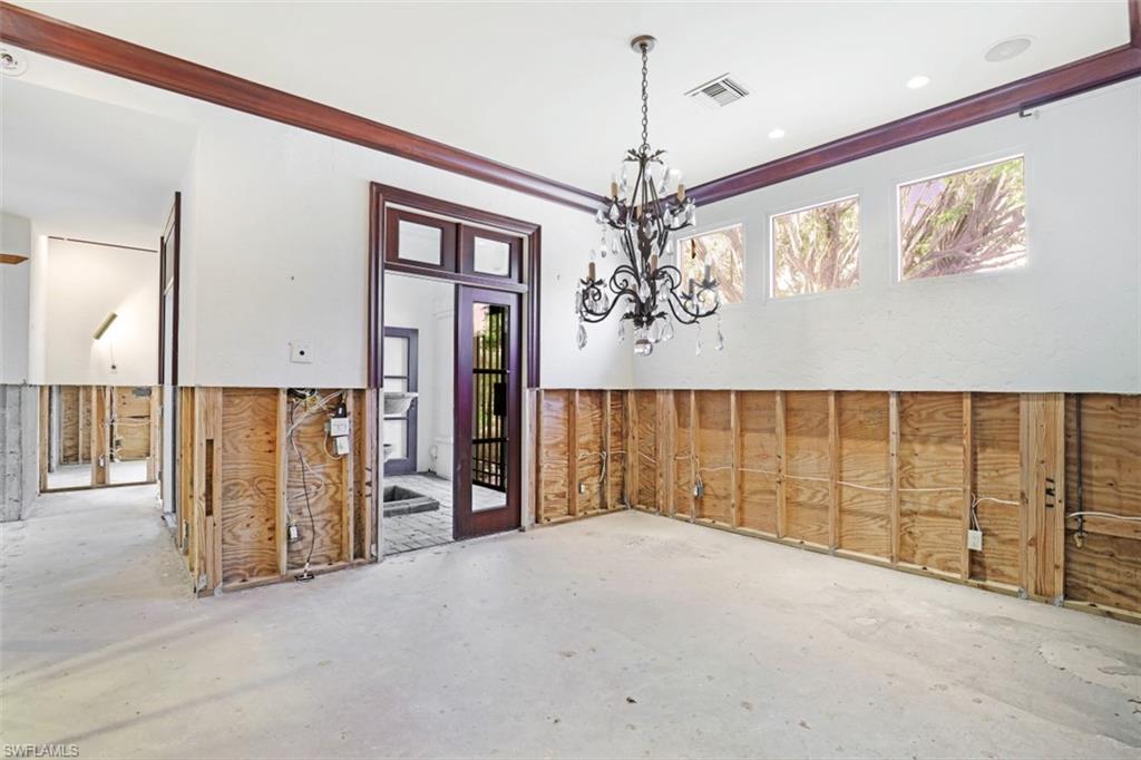 OLDE NAPLES - Residential