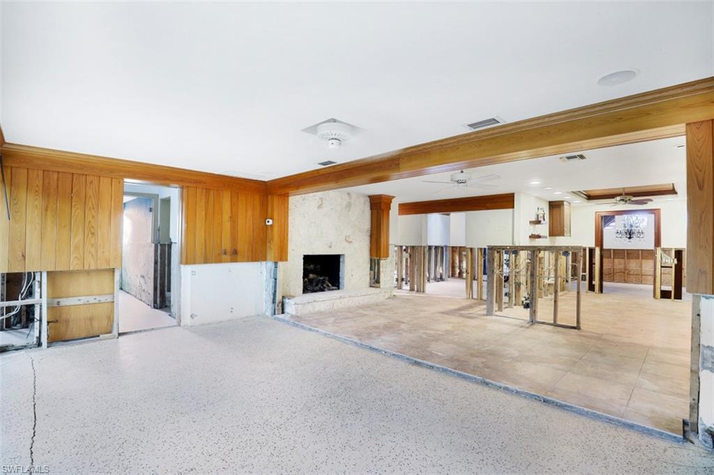 OLDE NAPLES - Residential