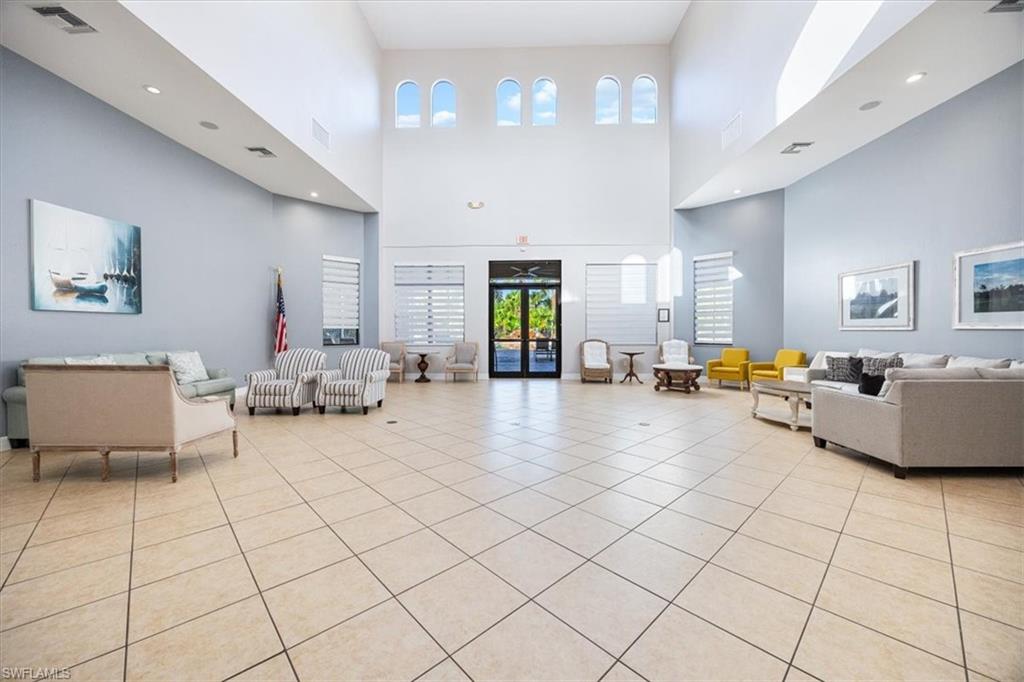 VALENCIA COUNTRY CLUB - Residential