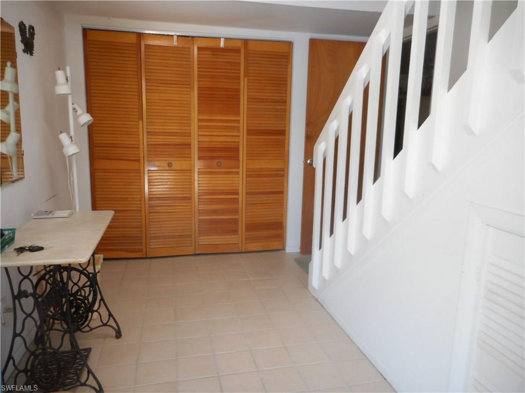 SAN CARLOS PARK - Residential
