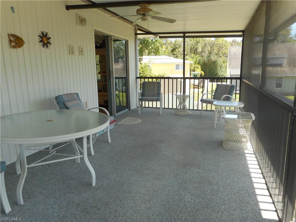 SAN CARLOS PARK - Residential